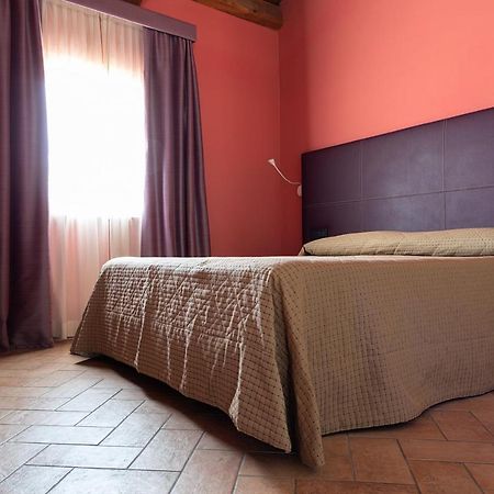 Magione Papale Relais Hotel L'Aquila Eksteriør billede