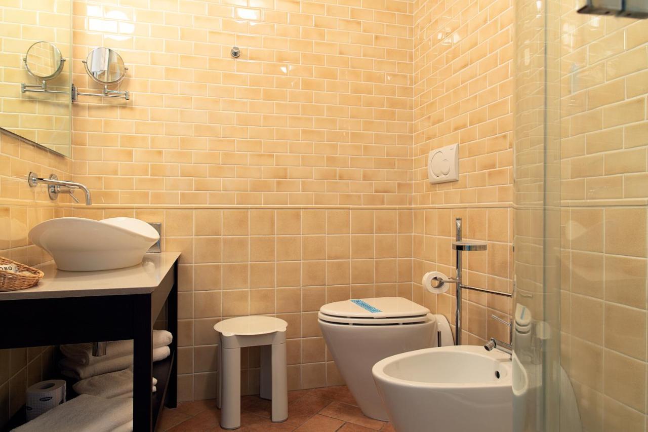 Magione Papale Relais Hotel L'Aquila Eksteriør billede