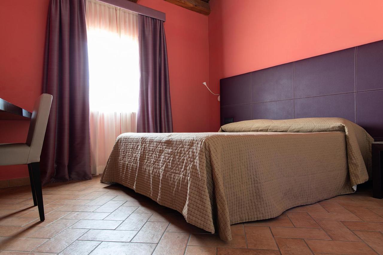 Magione Papale Relais Hotel L'Aquila Eksteriør billede